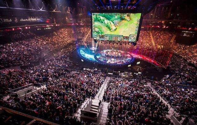 RNG幕后金主揭秘：外卖巨头跨界投资电竞圈，未来市场走向引关注